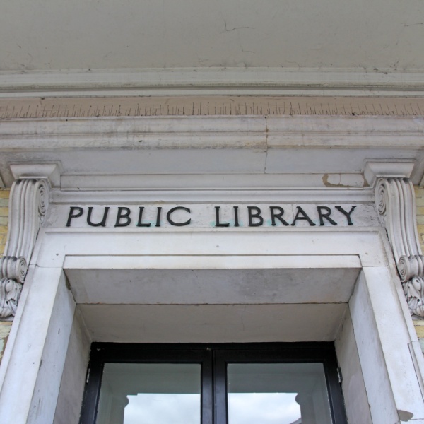 Shutterstock_1105929875